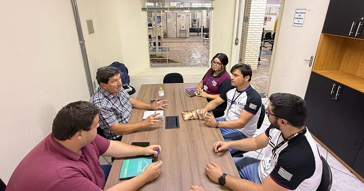 Indústria e Comércio e ETEC discutem parceria para realização cursos profissionalizantes