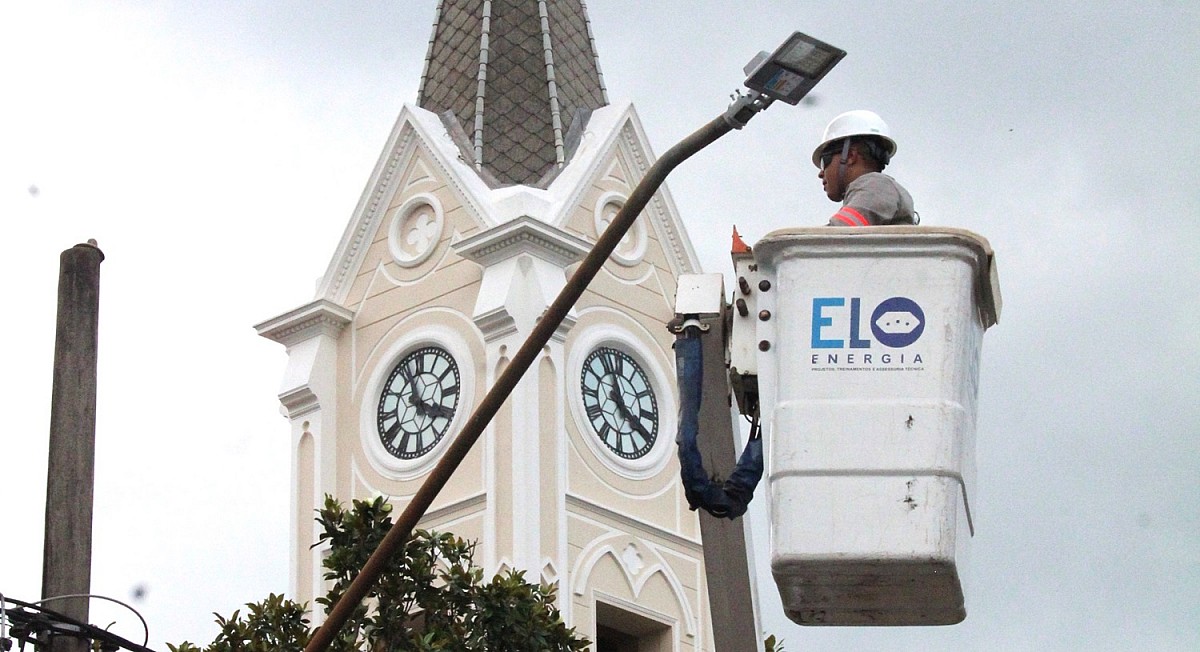 Prefeitura de Avaré inicia instalação de lâmpadas de LED em toda a cidade