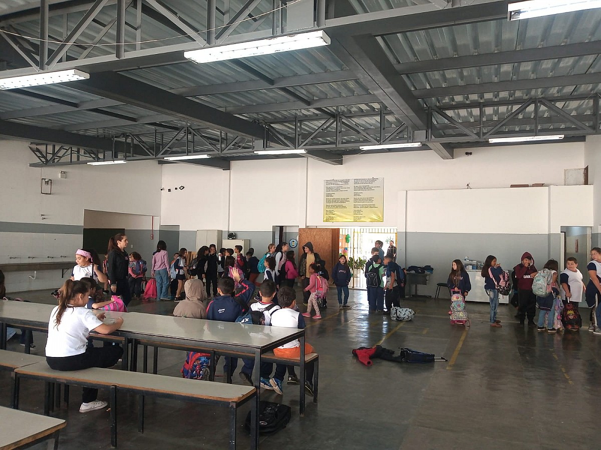 Escola Dondoca volta a receber alunos após conclusão de reforma