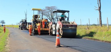 Estrada da Ponte Alta é recapeada pela Prefeitura de Avaré