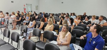 Diretores de creches e escolas municipais participam de reunião de planejamento