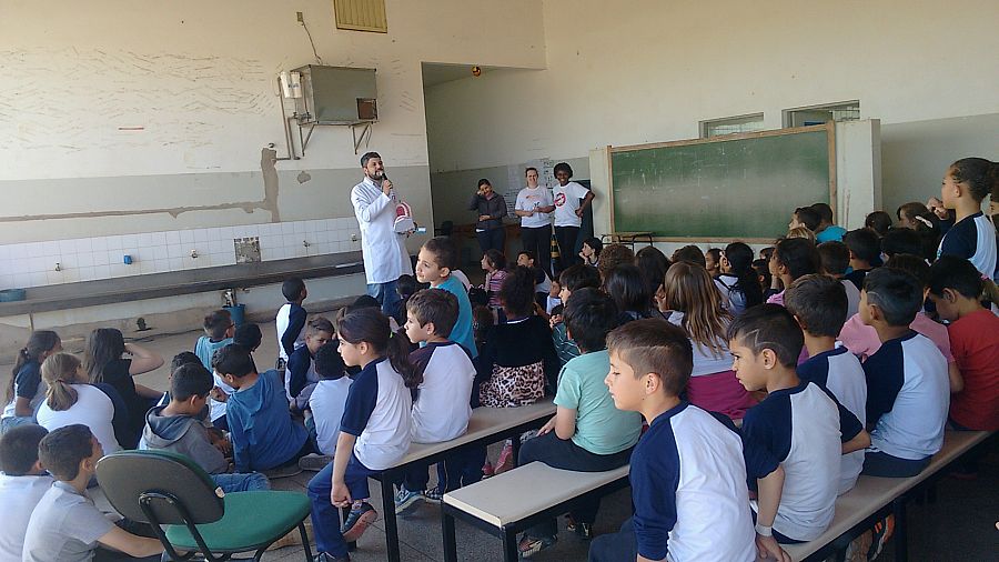Alunos da Educação Básica receberam kits de higiene bucal