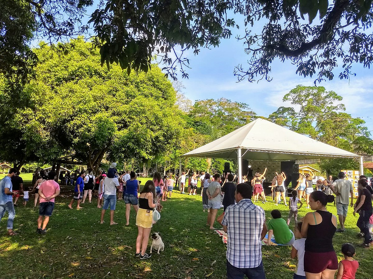 Bom público prestigiou o início do projeto “Cultura no Horto” Bom público prestigiou o início do projeto “Cultura no Horto”