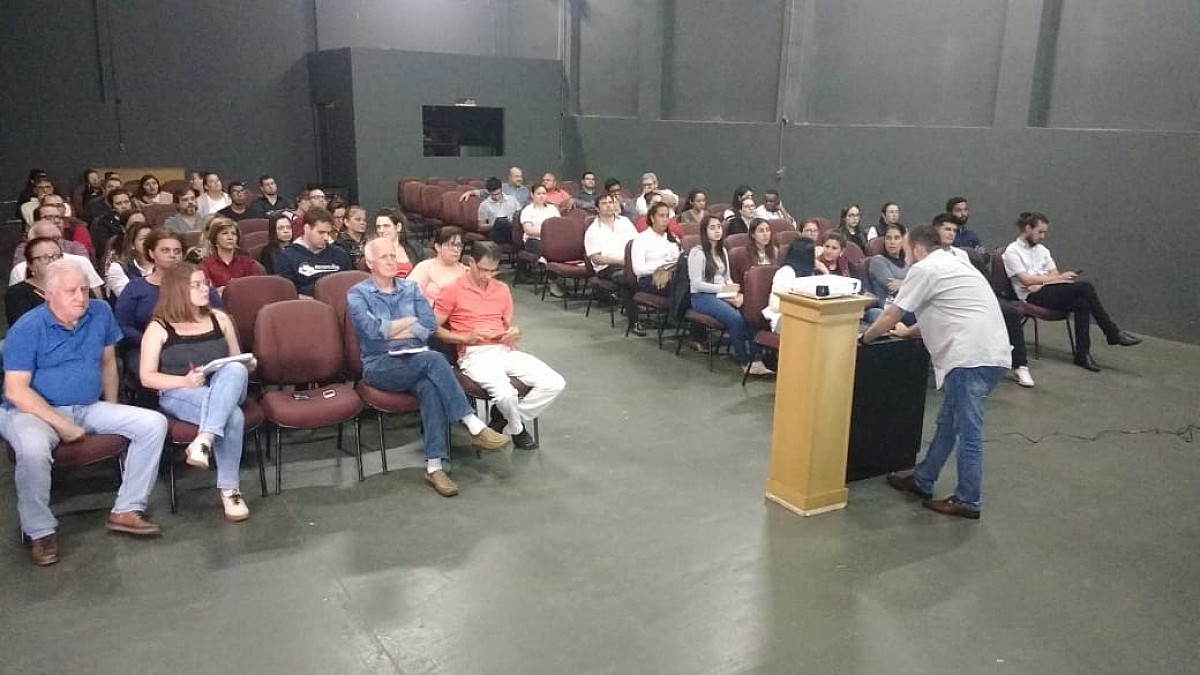 Capacitação auxilia contadores no uso de novo sistema da Prefeitura Capacitação auxilia contadores no uso de novo sistema da Prefeitura