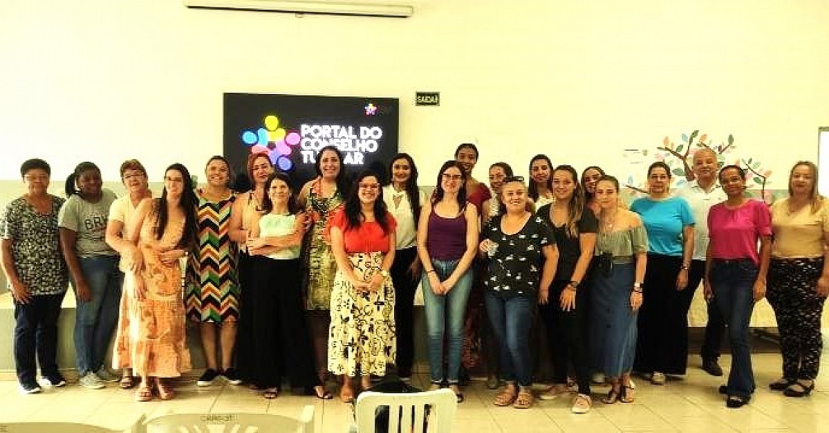 Conselheiros e técnicos da Assistência Social participam de capacitação Conselheiros e técnicos da Assistência Social participam de capacitação