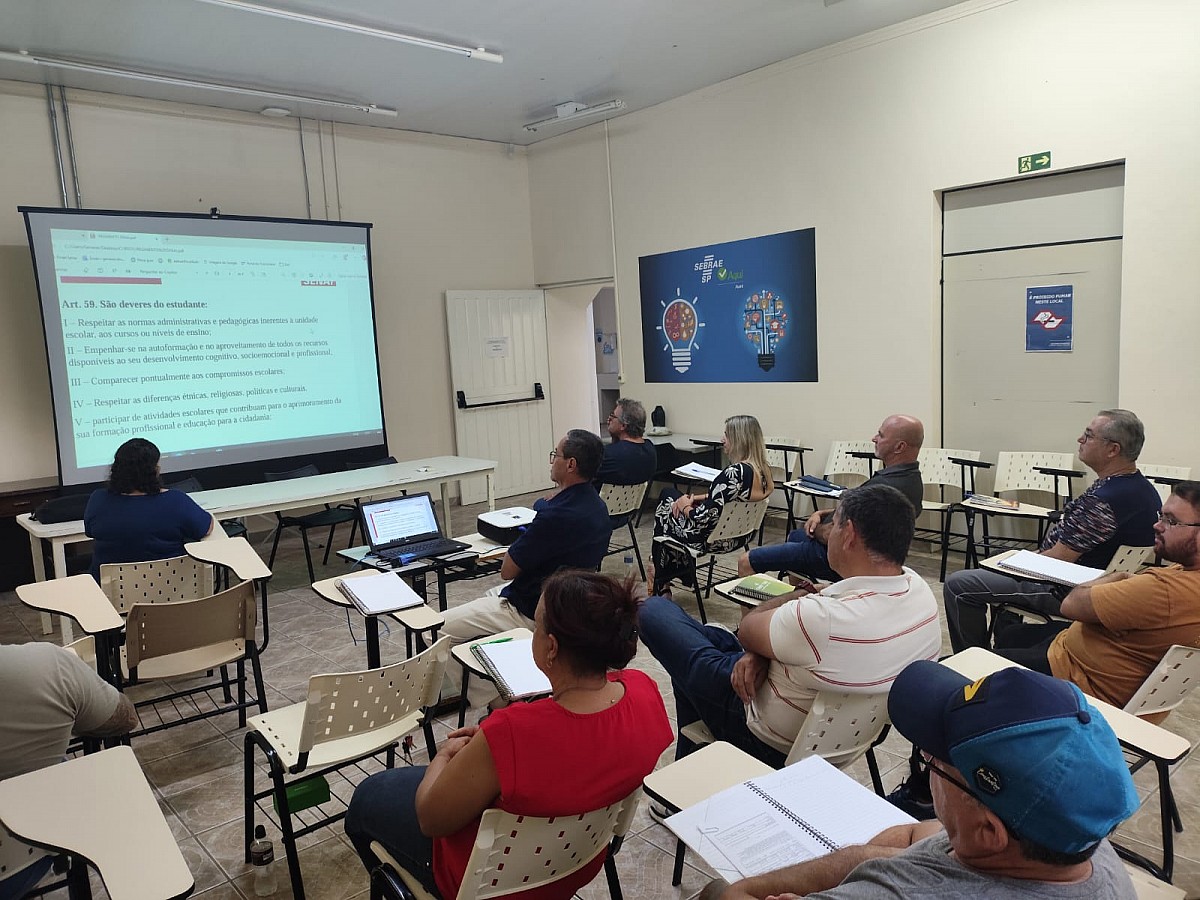 Curso de Pintura Imobiliária ministrado pelo SENAI segue até julho Curso de Pintura Imobiliária ministrado pelo SENAI segue até julho