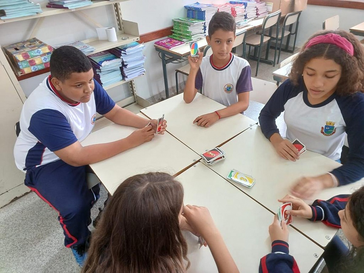 Escolas municipais incentivam participação no SAEB Escolas municipais incentivam participação no SAEB