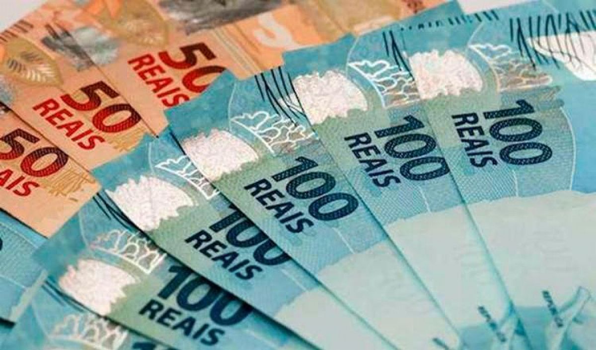Prefeitura de Avaré paga a 2ª parcela do 13º Salário dos servidores na Sexta-Feira Prefeitura de Avaré paga a 2ª parcela do 13º Salário dos servidores na Sexta-Feira