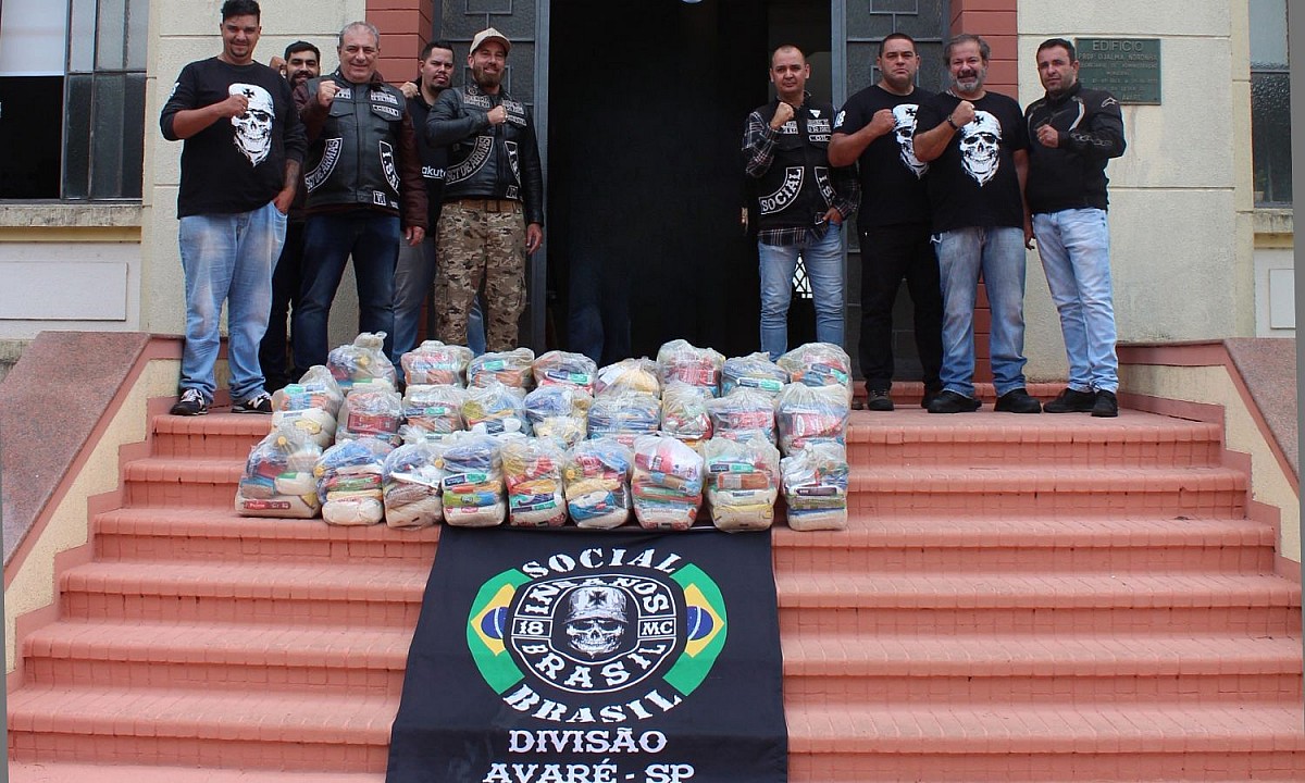 Solidariedade em duas rodas: Moto Clube Insanos entrega 26 cestas básicas a famílias de Avaré Solidariedade em duas rodas: Moto Clube Insanos entrega 26 cestas básicas a famílias de Avaré