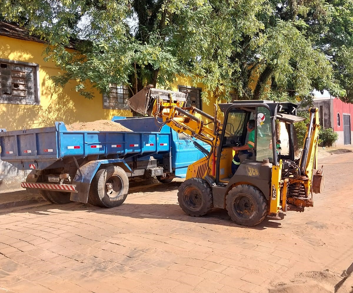 Trabalho de zeladoria da Prefeitura de Avaré segue durante o Carnaval